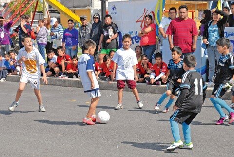 Femexfut da espaldarazo a ‘A Cascarear en la Calle’