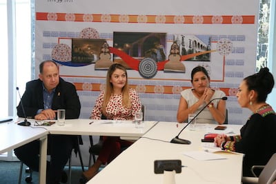 Aprueban iniciativa para crear corredores fijos para artesanos