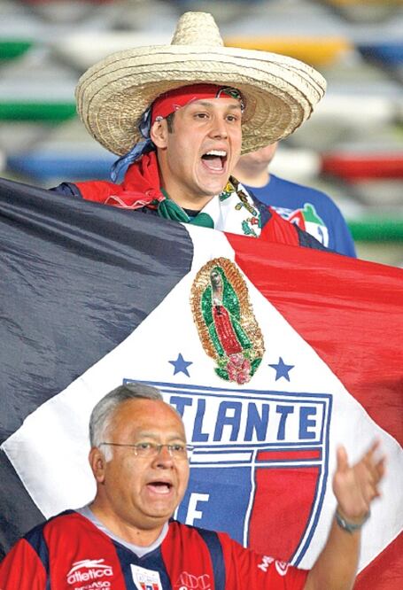 Atlantistas amparan a su equipo