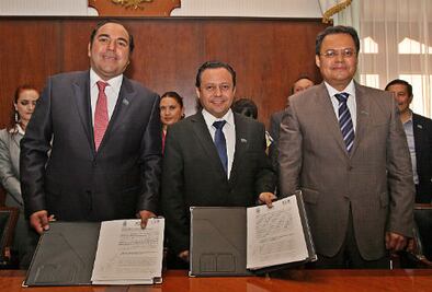 Impulsarán leyes en obra pública 