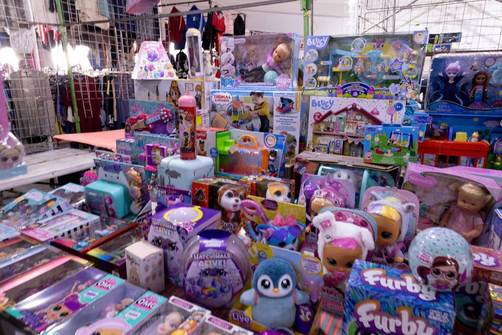 Hasta el Día de Reyes, el tianguis ampliará su horario, de 10:00 a 22:00 horas. Foto: Especial