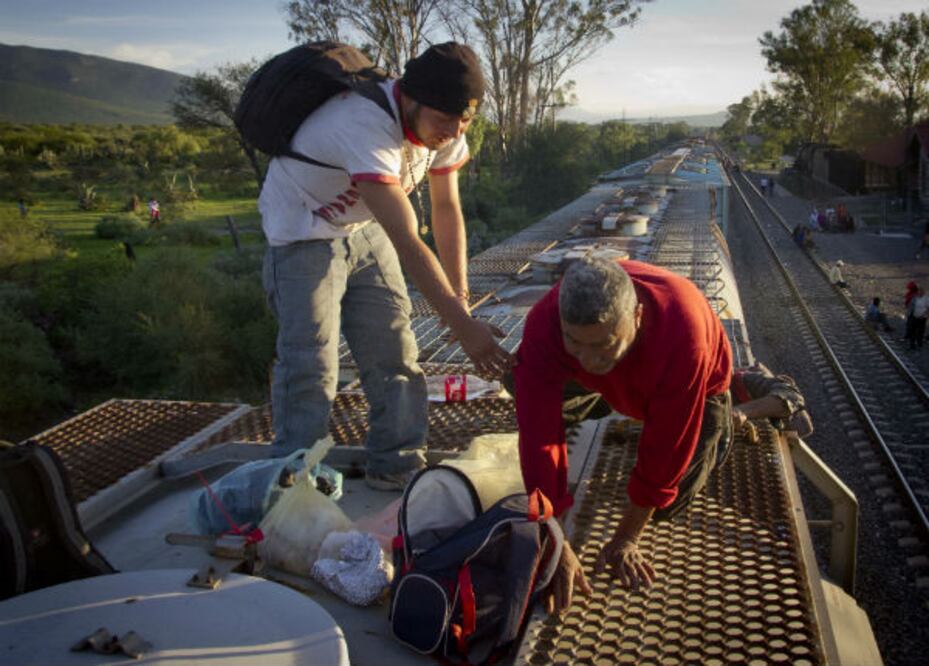 Donan predio para migrantes