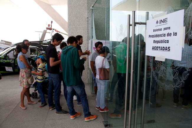 Se agotan boletas en casillas especiales