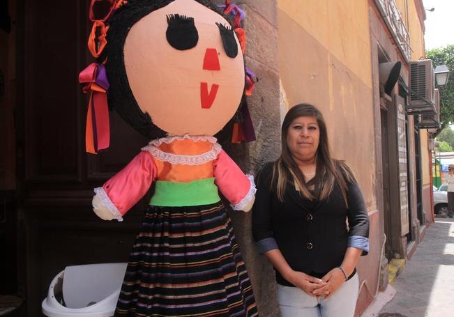 "Aquí la vida es cara, pero hay trabajo"