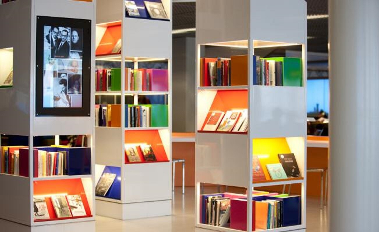 Bibliotecas te salvan del tedio en los aeropuertos