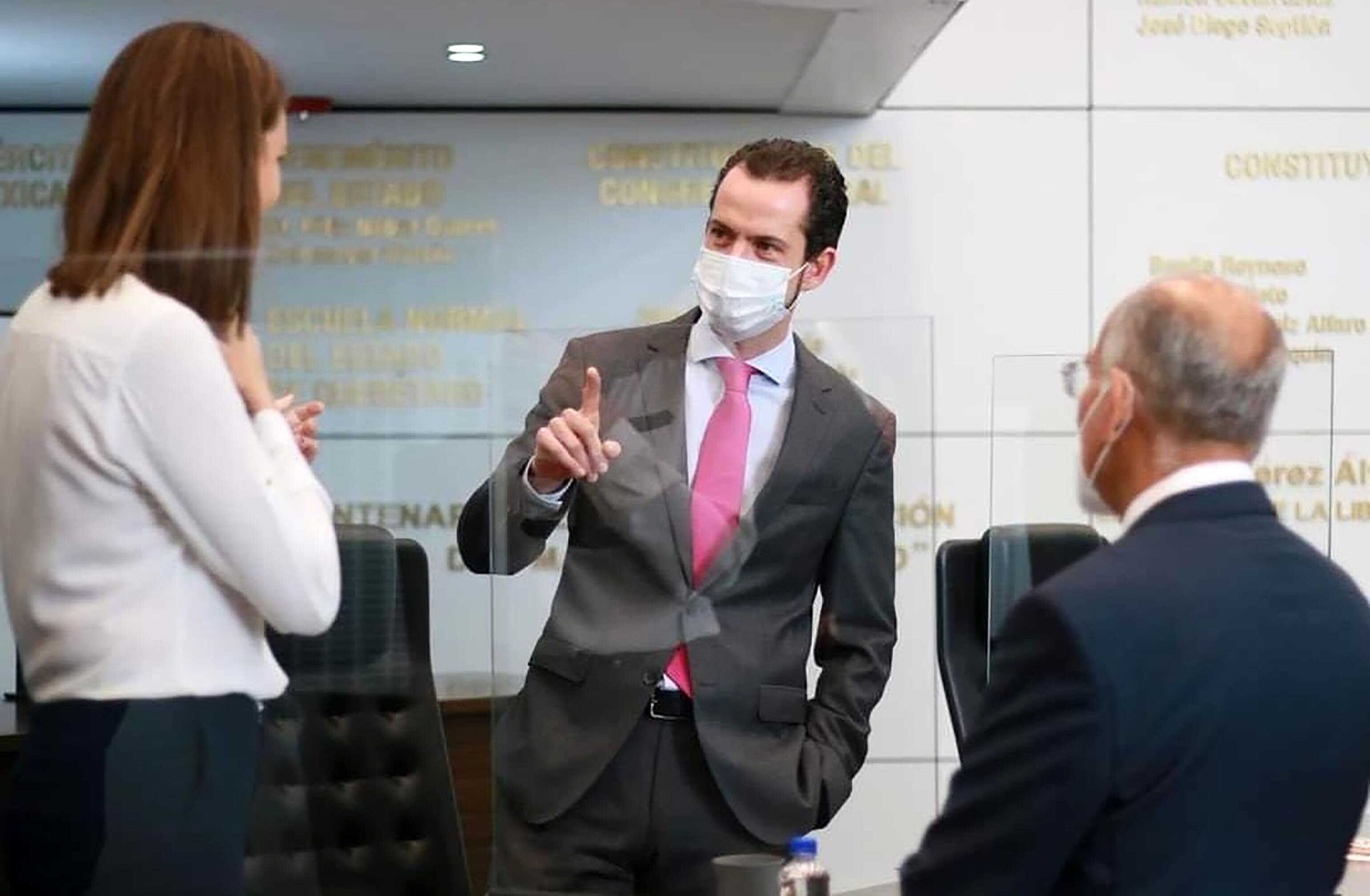 PRI impulsa en ley de protección para periodistas en Querétaro 