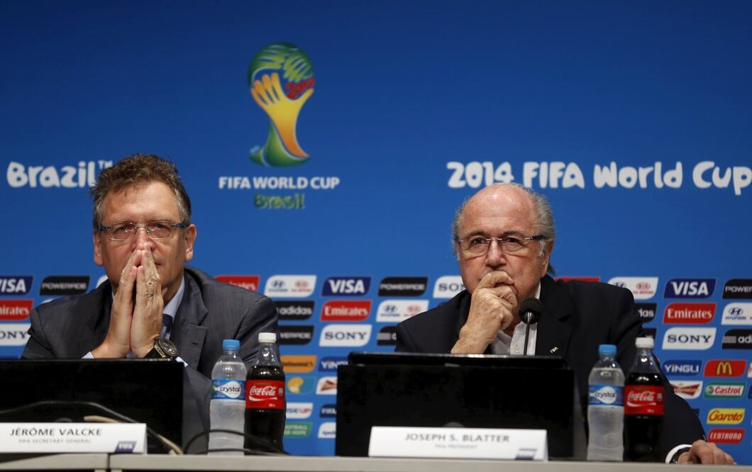 FIFA cesa a Valcke por venta ilegal de entradas