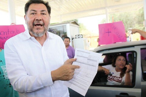 Realiza Morena protesta en gasolinera