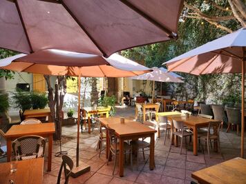 Restauranteros de Querétaro se quedarán sin dirigente durante un año