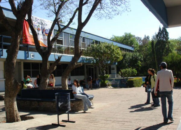 Buscan Facultades certificar 7 carreras