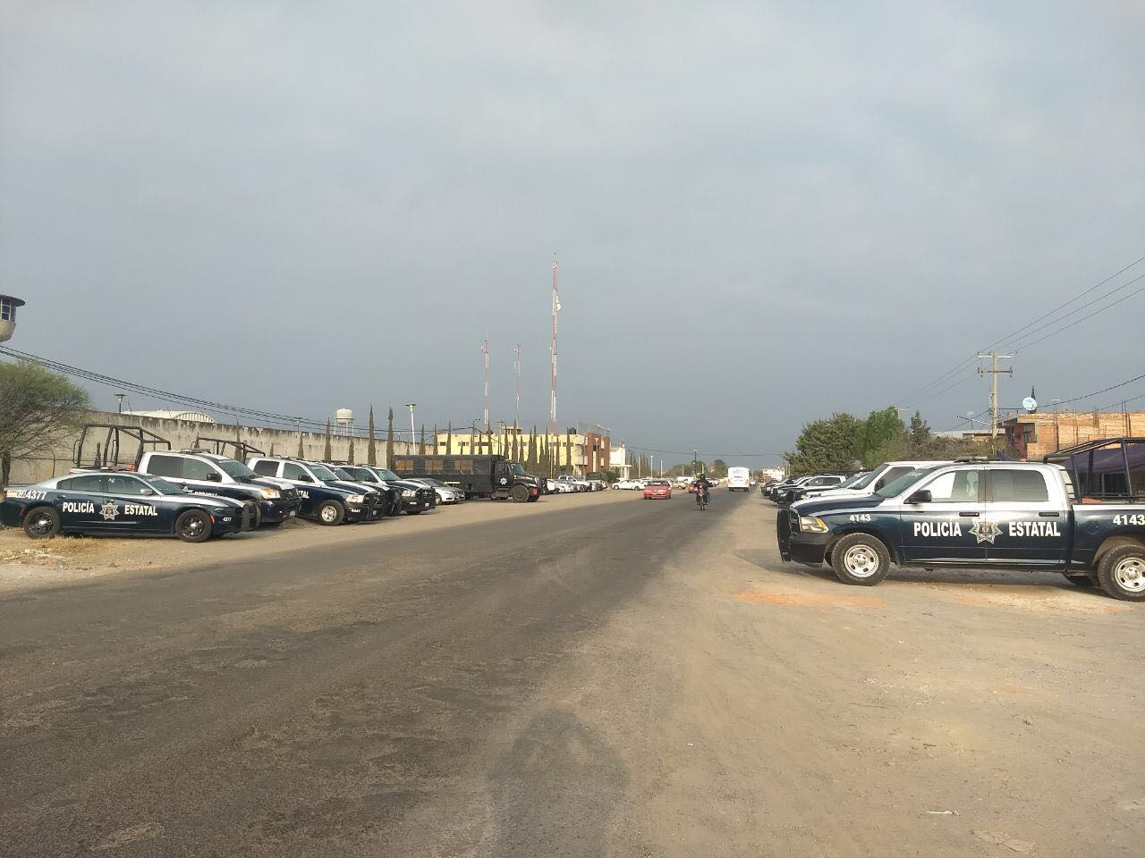 Autoridades realizan un cateo en el Cereso de San Juan del Río