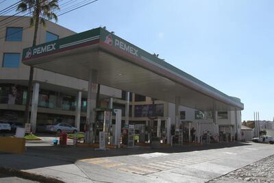 Pemex: hoy se restablece abasto de combustible