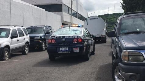 Decomisan pipas con combustible robado