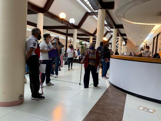 Crónica. Tras crisis del covid, regresan las consultas y las multitudes al IMSS