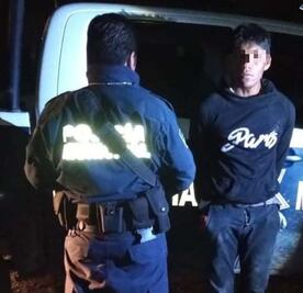 Pasajeros frustran asalto y detienen al presunto delincuente en Querétaro