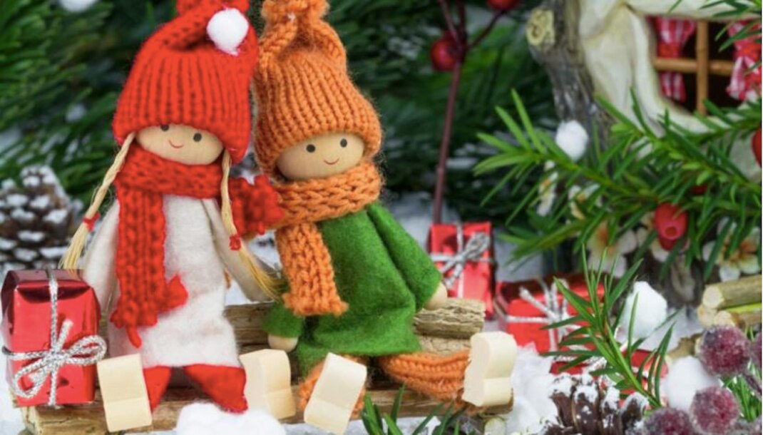 Las personas que adornan antes de Navidad son más felices