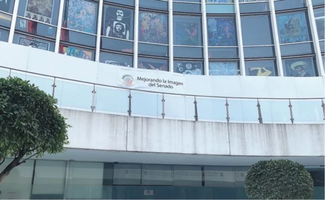 Durante la presente semana, en las instalaciones del Senado de la República se registra el movimiento de la remodelación de pisos, lo que ya se realiza en el salón de sesiones y en el primer piso de todos los edificios. ALEJANDRA CANCHOLA. EL UNIVERSAL