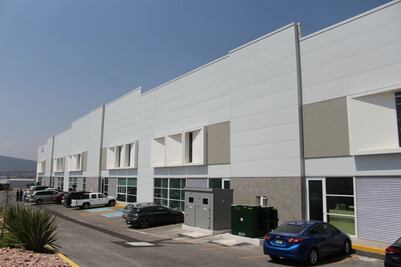 Prestanombres de Barreiro entrega inmueble a PGR