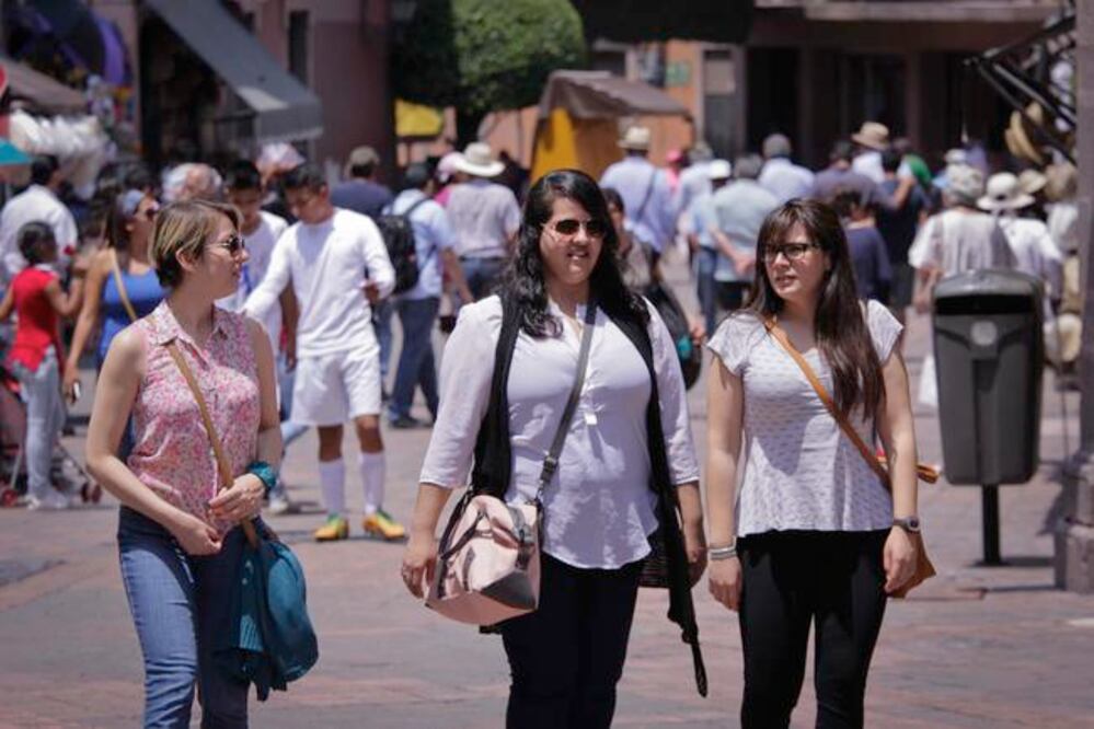 Una de las brechas más significativas identificadas por el Atlas de Género está en el promedio de horas dedicadas a quehaceres domésticos: las queretanas invierten 52.33 horas a la semana, mientras que los hombres sólo 20.46 (ARCHIVO EL UNIVERSAL)