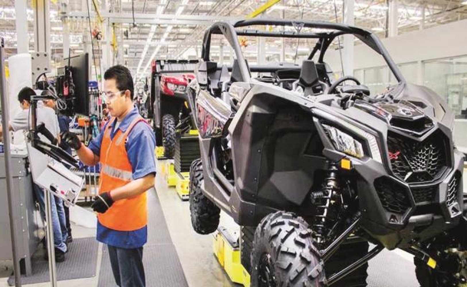 Principales automotrices piden a Trump no dejar el TLCAN