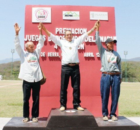 Abuelitos le ponen ‘chispa’ a Juegos