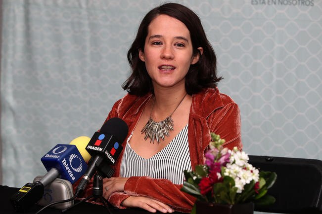 Sariñana le canta a los inquilinos