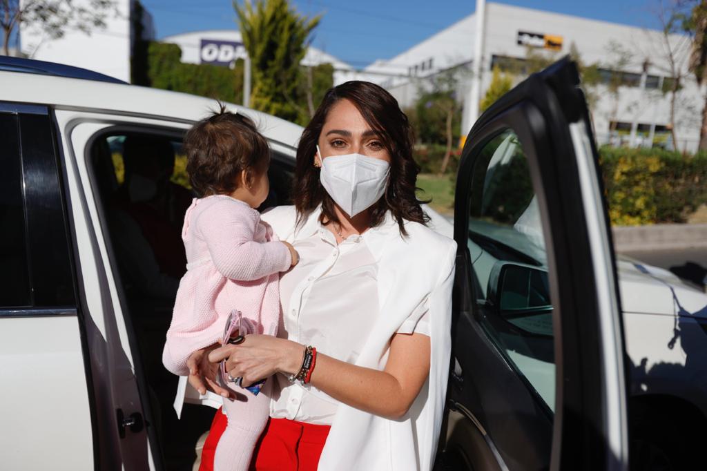 Abigail Arredondo, primera candidata a la gubernatura en hacer su registro ante el IEEQ