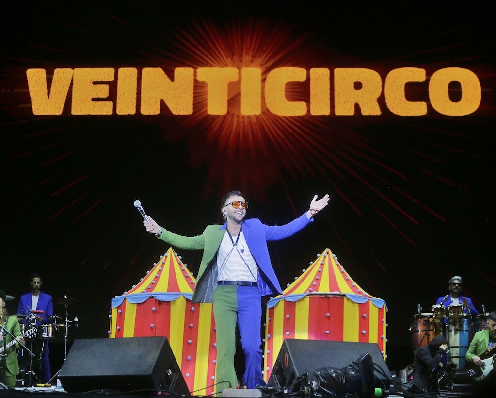 VeintiCirco, el concierto de Los Caligaris en el Vive Latino