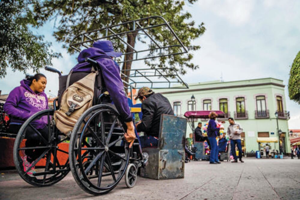 Exigen inclusión laboral, transporte y educación