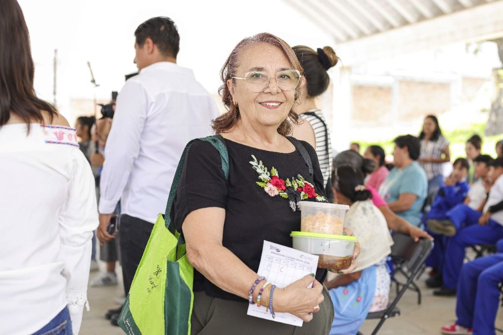 Cocina Móvil entrega 200 raciones de comida en la comunidad de El Progreso