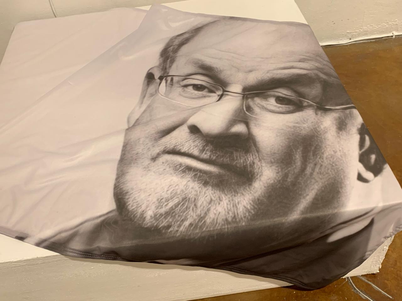 Entre denuncias y virus, en el Museo de Arte Contemporáneo