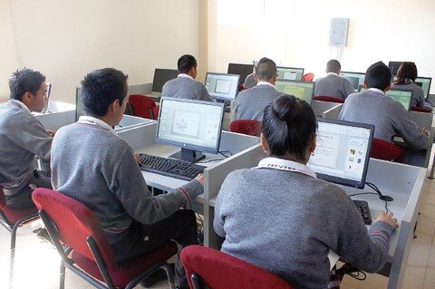 Impulsan educación en sector tecnológico