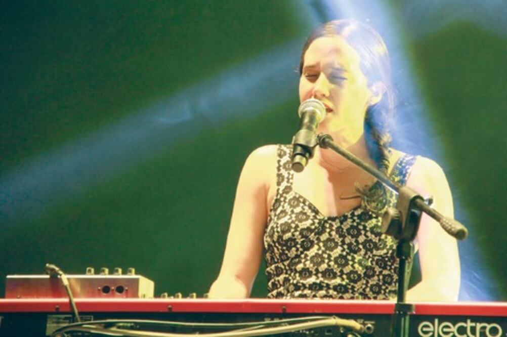 Ximena Sariñana le canta al amor propio