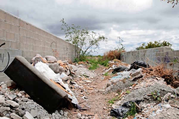 Sancionan a dueños de baldíos por no limpiarlos