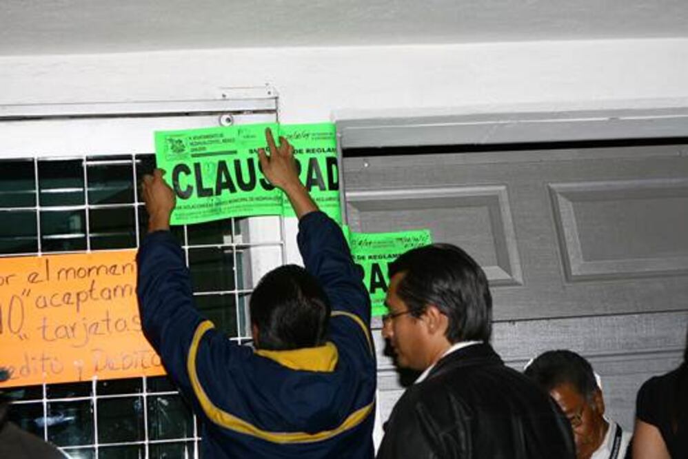 Van 100 negocios cerrados por alcohol