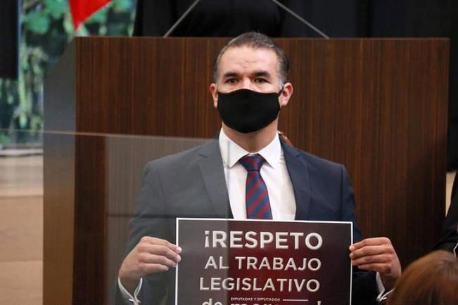 Diputado de Morena acusa violación a sus derechos políticos
