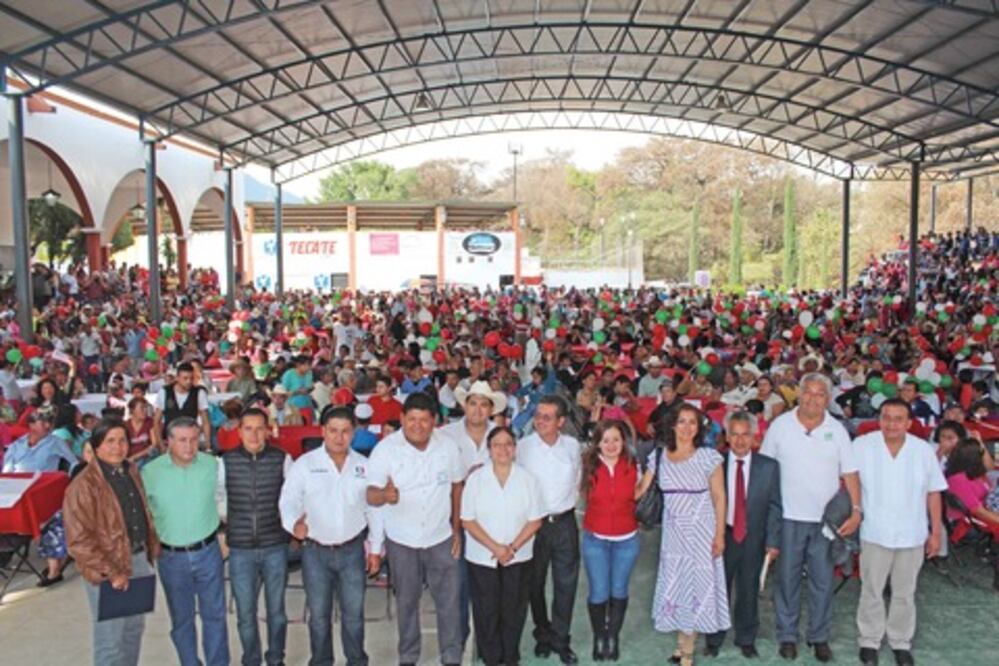 Celebran priístas fin de año en Jalpan 
