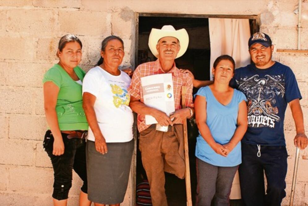 Apoya Sedesol regularizando predios 