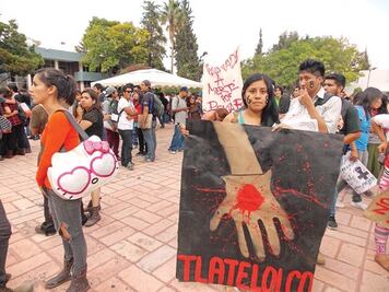 Recuerdan matanza de Tlatelolco