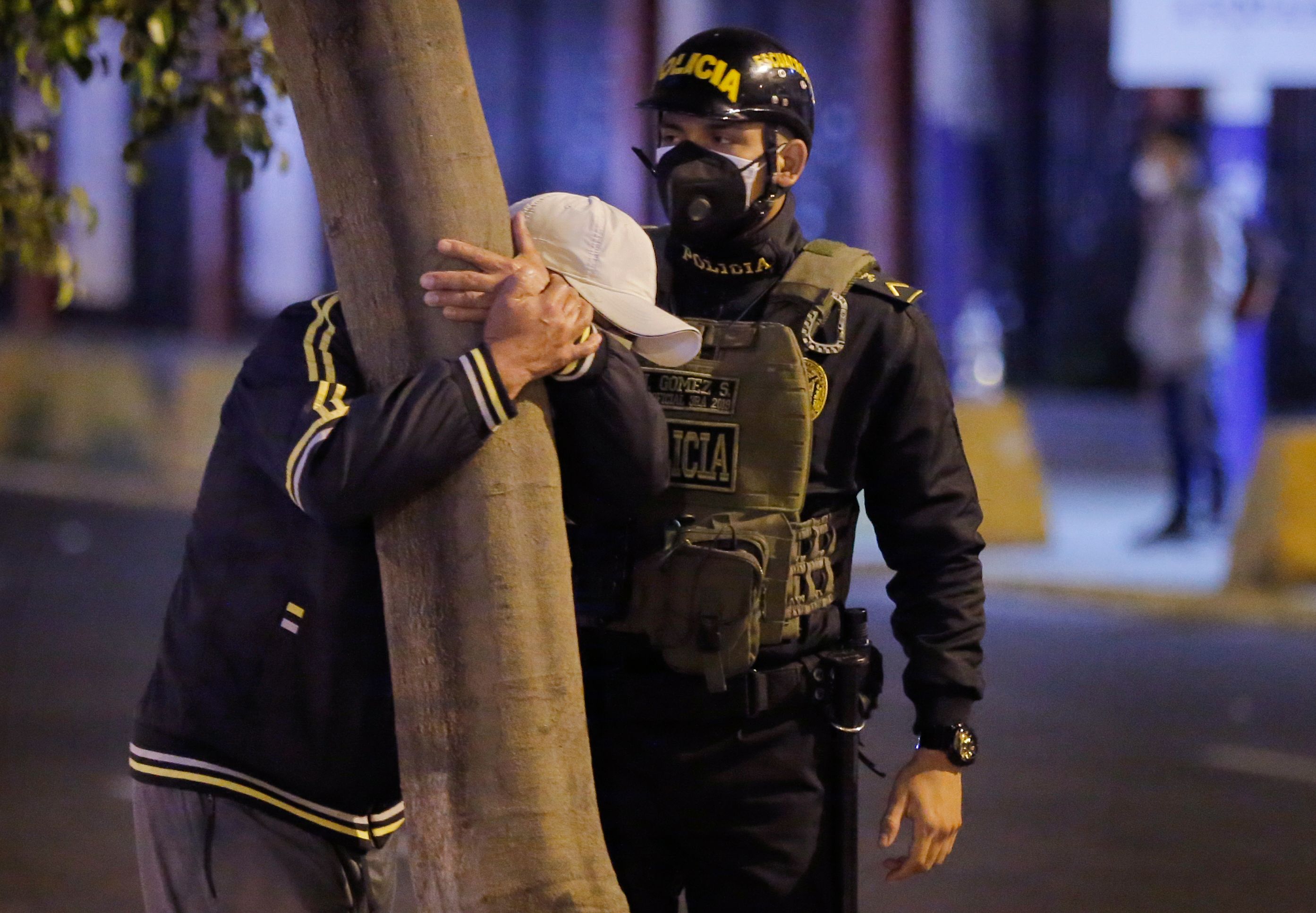 En plena pandemia, se registra estampida en discoteca de Perú; hay 13 muertos