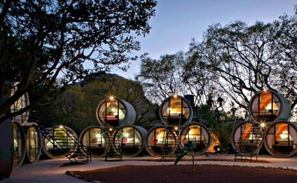 Duerme dentro de un tubo de concreto