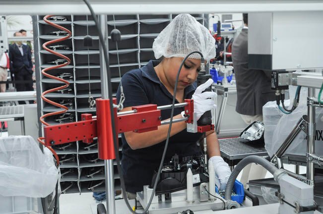 El Producto Interno Bruto alcanzará los 283 mil 721 millones de pesos, en donde el comercio y servicio aporta 46% (RICARDO LUGO. EL UNIVERSAL)