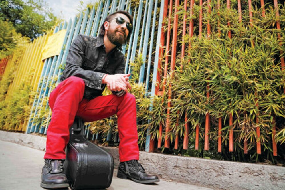 Jesuso presenta un poco de blues y su amor por la música