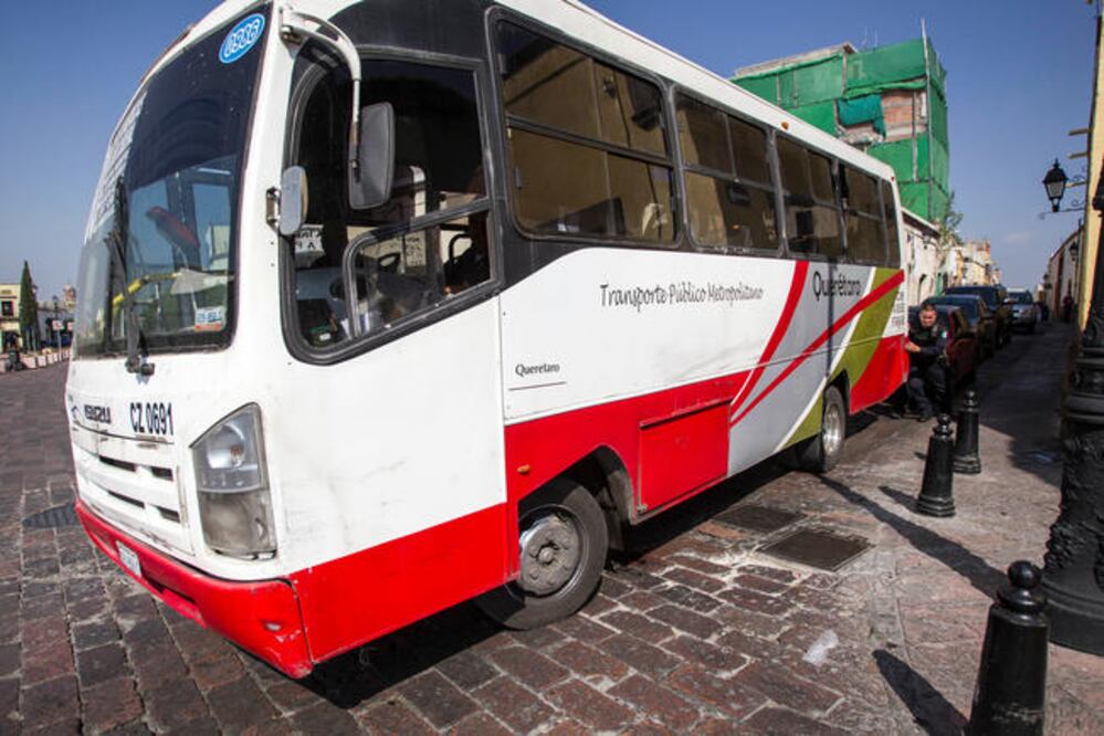 Luis Bernardo Nava, jefe de la Oficina de la Gubernatura, sostiene que el alza abonará a que haya un mejor servicio y unidades en buenas condiciones. (OBTURE PRESS)