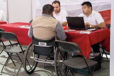 Faltan oportunidades para discapacitados en empresas