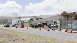 Avanza construcción de puente peatonal en Juriquilla Santa Fe