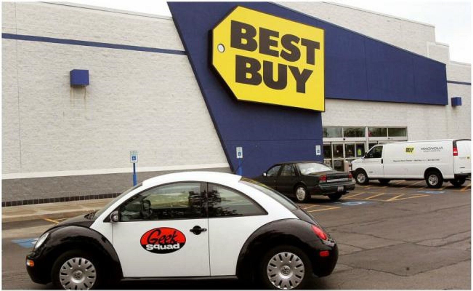 FBI le pagó a Geek Squad para que fuera su informante