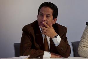 Salas: no hay condiciones para aprobar las bodas gay