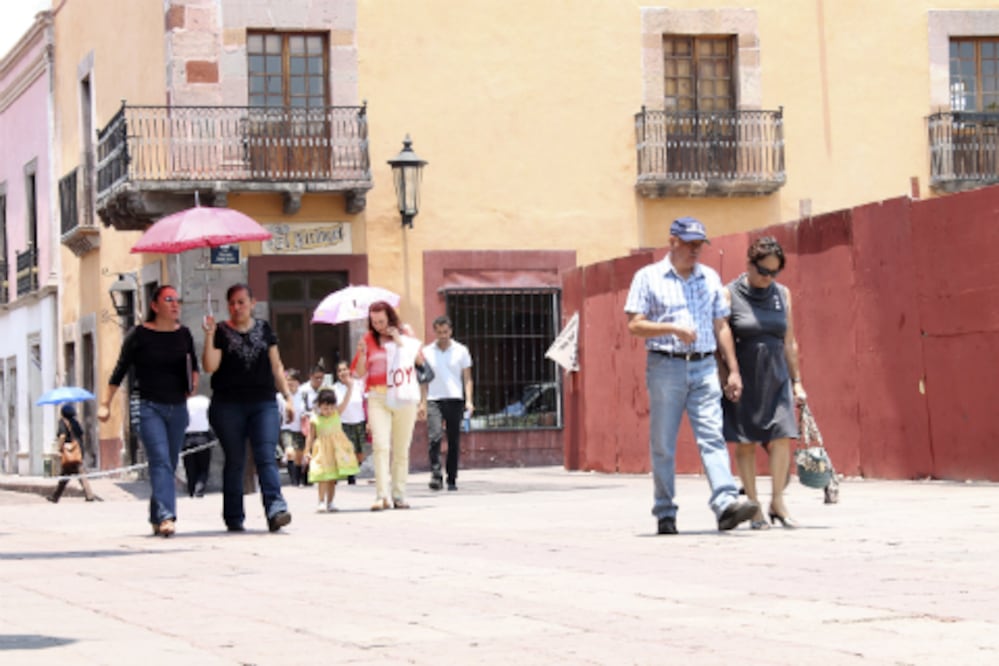 Aumentan nacimientos y divorcios en la capital