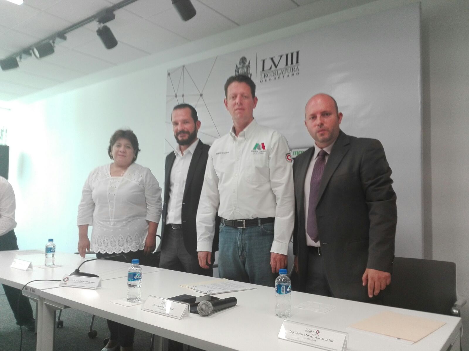 Presenta PRI iniciativa de Ley de protección para periodistas